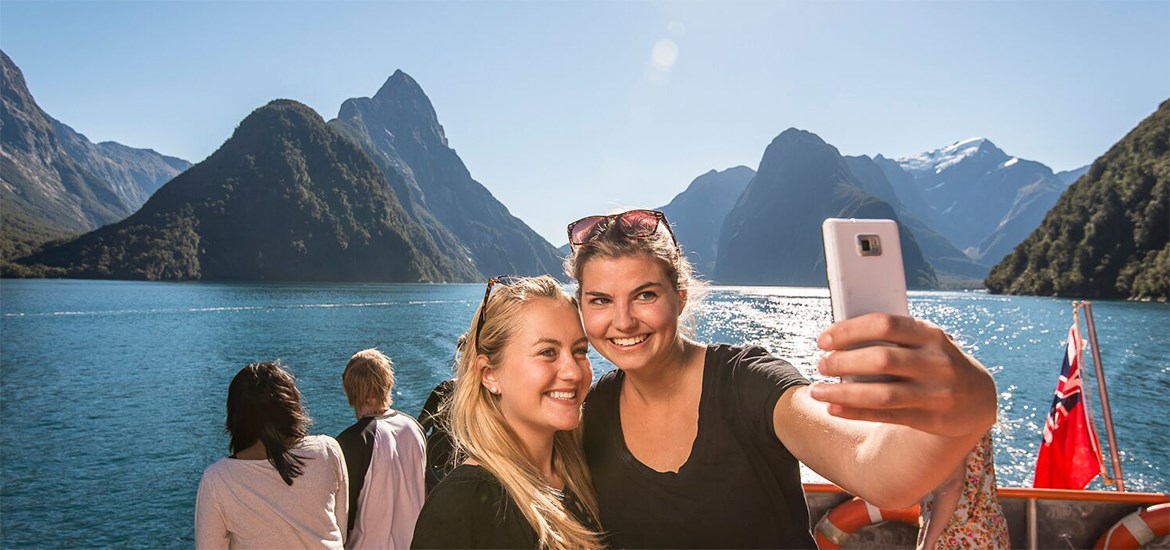 Milford Sound Cruise (Visitor Terminal)